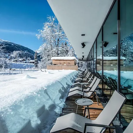 Tui Blue Montafon ホテル シュルンス